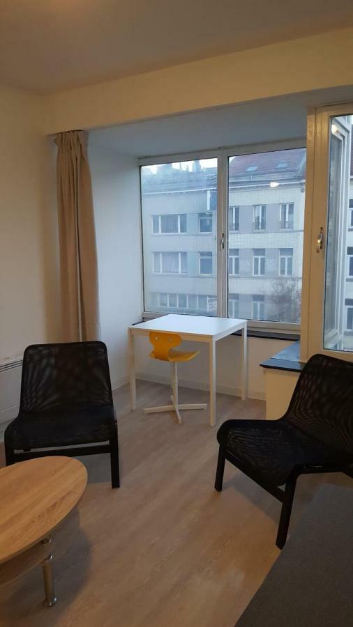 Central Appartment 2 Bedrooms Bryssel Exteriör bild